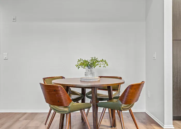 Luxury 2Bdr In The Center Of Marina Del Rey