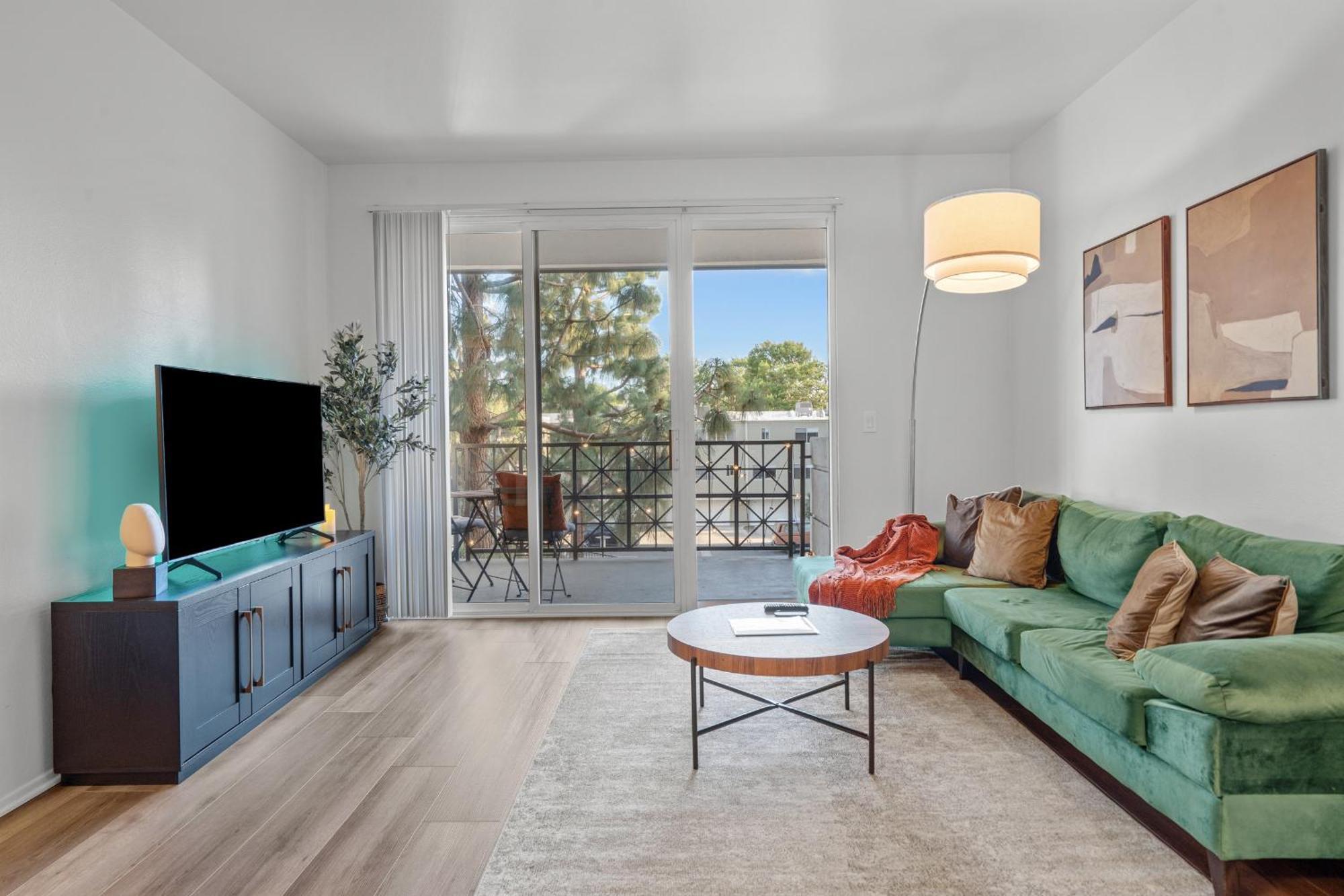 Luxury 2bdr In The Center Of Marina Del Rey Los Angeles